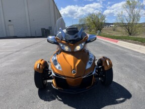 2014 Can-Am Spyder RT-Limited thumb 3