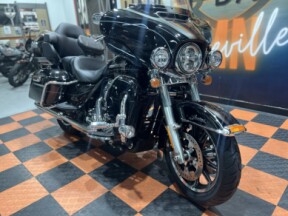 2014 Harley-Davidson Electra Glide Ultra Limited FLHTK LOW MILES thumb 3