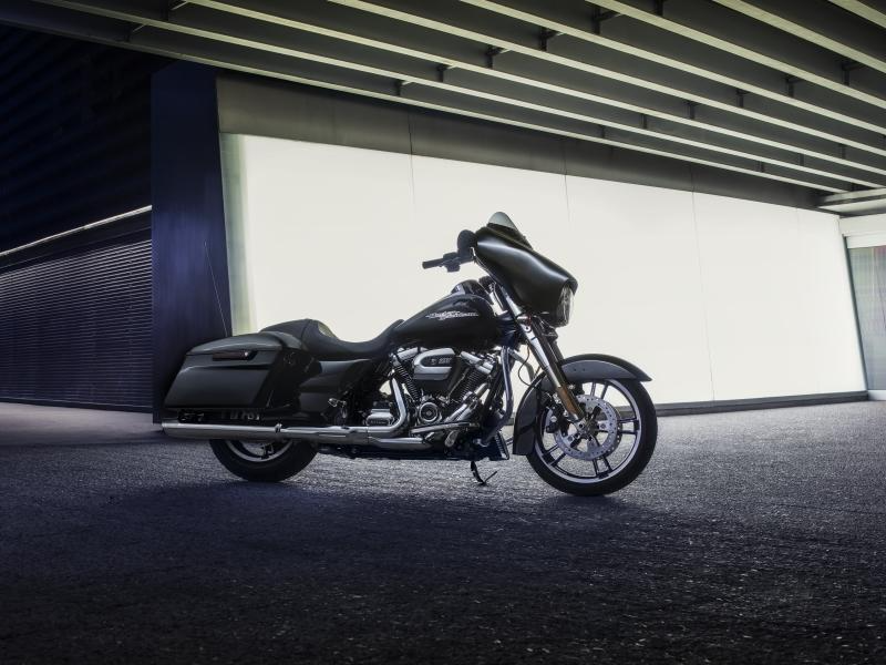 Types of Motorcycle Helmets Articles from Rattlesnake Mountain Harley-Davidson®