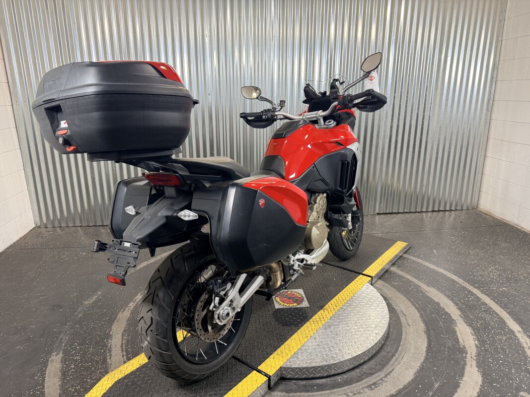 2022 Ducati Multistrada V4 Travel & Radar, photo 4