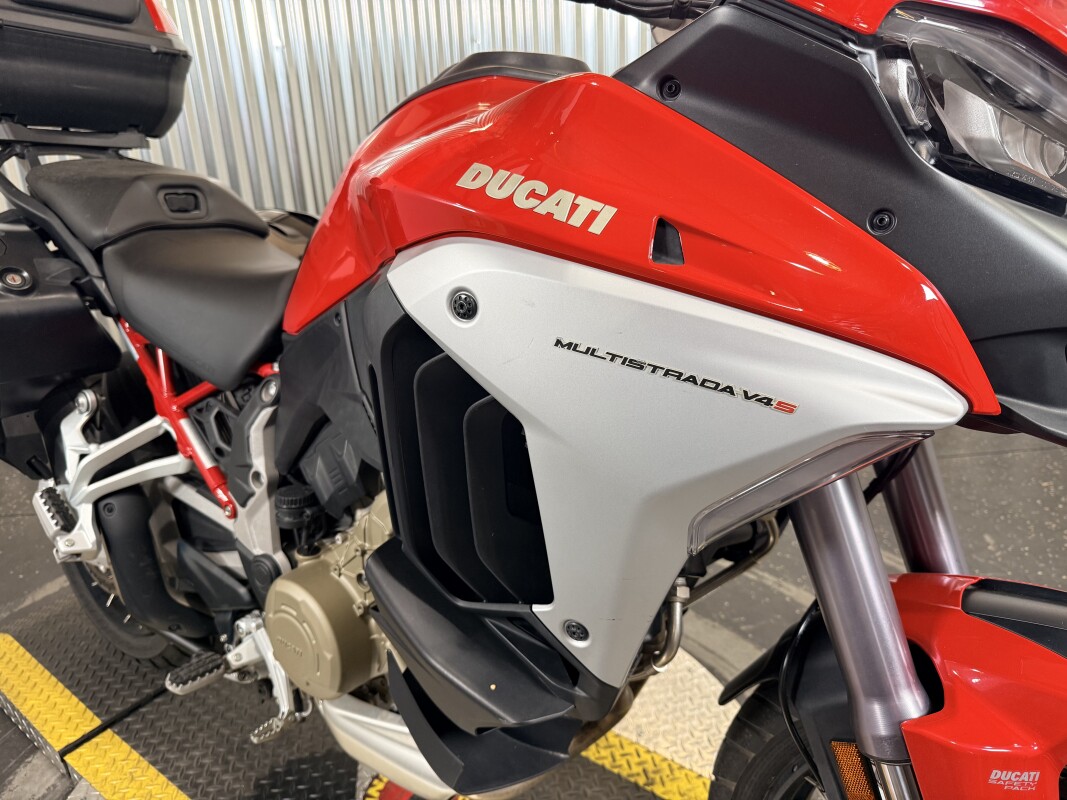 2022 Ducati Multistrada V4 Travel & Radar, photo 3