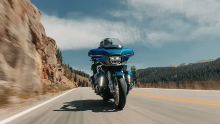 Easy Touring Starts on the 2026 Harley-Davidson® CVO™ Street Glide® Limited in Davenport IA