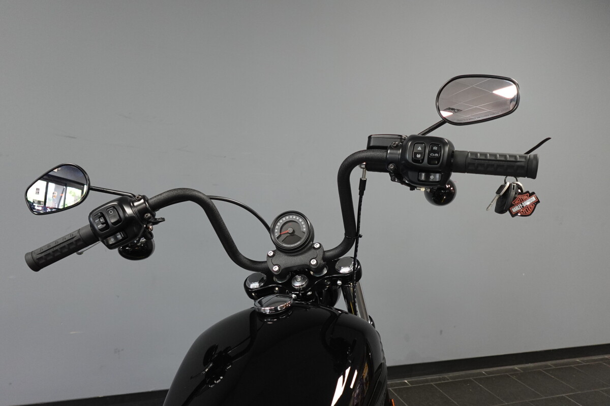 2026 Harley-Davidson® Street Bob® FXBB, photo 17