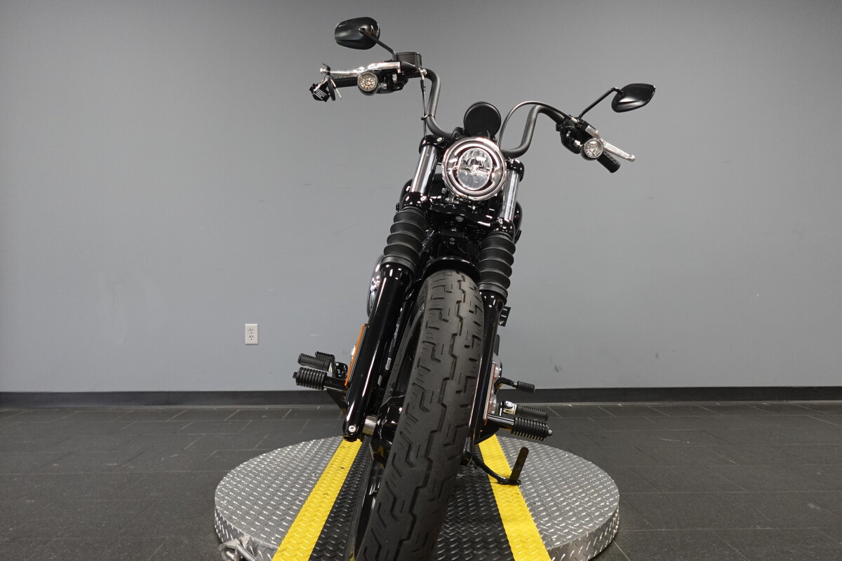 2026 Harley-Davidson® Street Bob® FXBB, photo 3