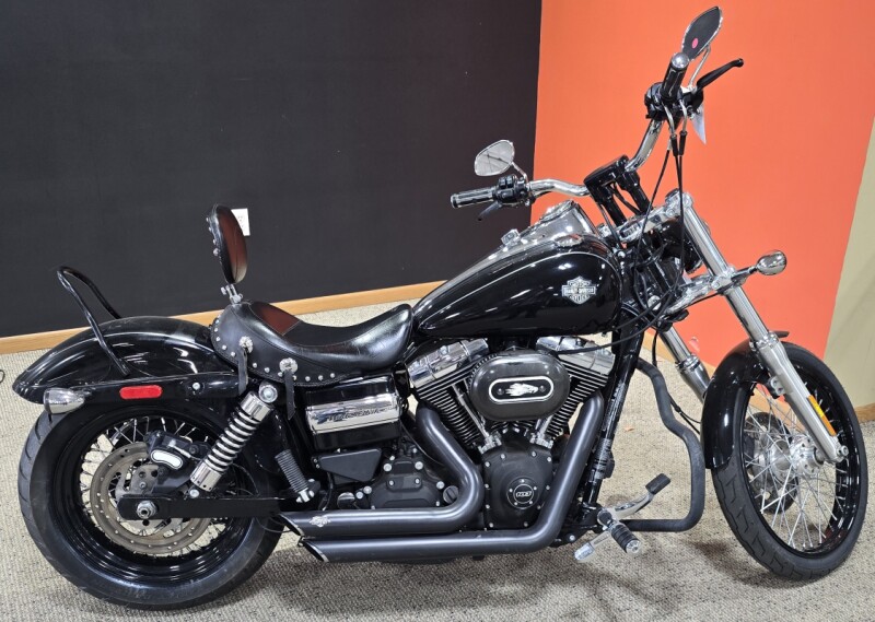 2015 Harley-Davidson® Wide Glide® Vivid Black