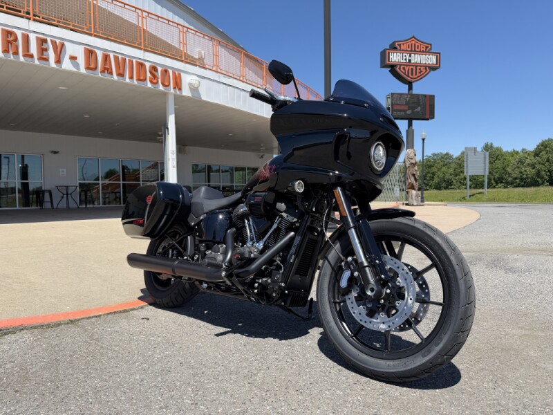 2026 Harley-Davidson® Low Rider® ST Vivid Black Black Trim