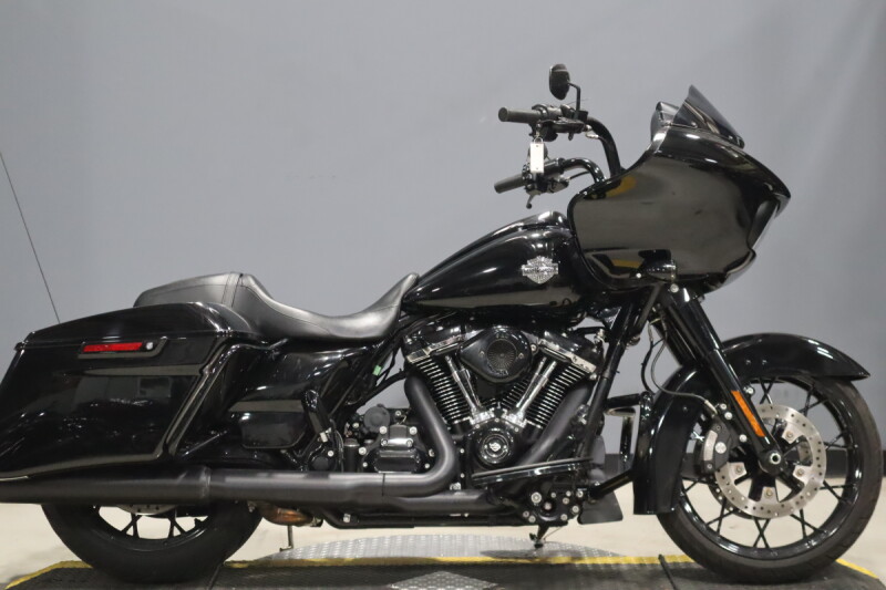 2021 Harley-Davidson® Road Glide® Special FLTRXS