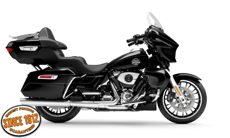 2026 Harley-Davidson® Street Glide Limited Vivid Black Chrome Trim