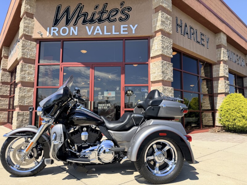 2016 H-D  FLHTCUTG Tri Glide® Ultra 103ci
