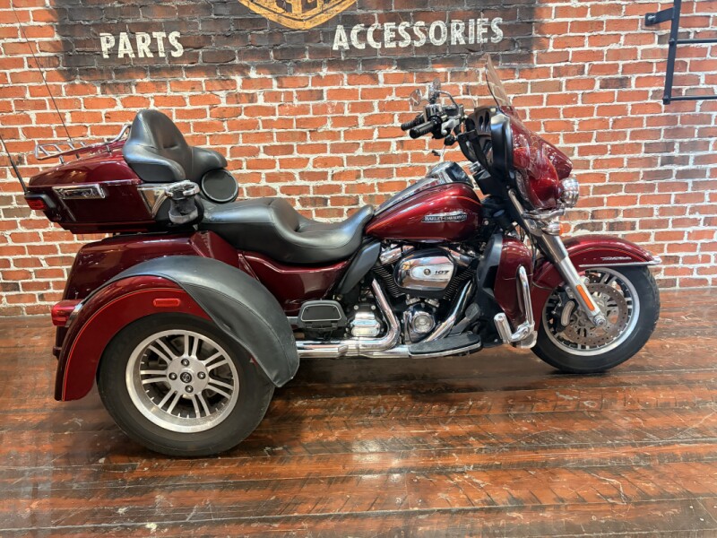 FLHTCUTG 2017 Tri Glide® Ultra