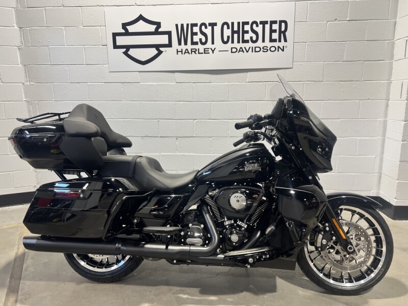2026 Harley-Davidson® Street Glide Limited Vivid Black Black Trim  FLHXL