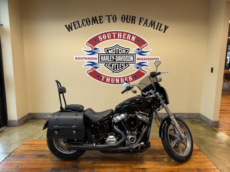2022 Harley-Davidson® Softail Standard® Vivid Black
