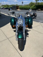 2021 H-D FLRT Freewheeler® 114ci thumb 1