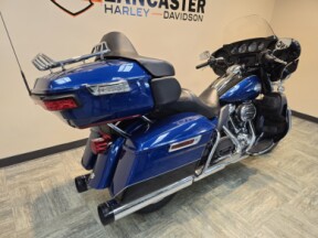 2022 Harley-Davidson® Ultra Limited Reef Blue/Vivid Black FLHTK thumb 3
