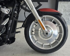 2025 Harley-Davidson® Fat Boy® thumb 2
