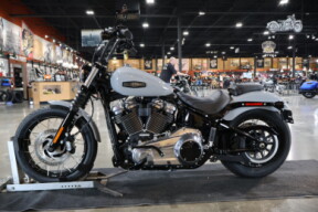 FXBB 2025 Street Bob™ thumb 3