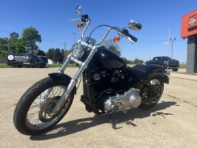 2021 Harley-Davidson® Softail Standard® Vivid Black thumb 1