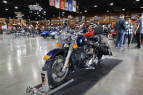 FLSTC 2014 Heritage Softail® Classic thumb 1