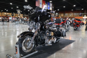 FLSTC 2009 Heritage Softail® Classic thumb 2
