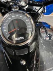 2026 Harley-Davidson® Heritage Classic Midnight Ember w/Laced Wheels thumb 0