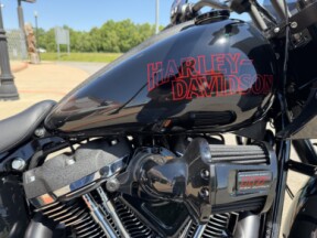 2026 Harley-Davidson® Low Rider® ST Vivid Black Black Trim thumb 0
