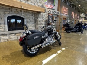 Harley-Davidson® Super Glide® Custom 2009 FXDC BLACK W/PINSTRIPE thumb 3