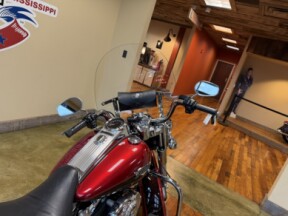 2013 Harley-Davidson® Road King® Classic Two-Tone Ember Red Sunglo/Merlot Sunglo thumb 1