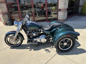 2021 H-D FLRT Freewheeler® 114ci thumb 3
