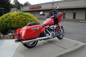 2026 Harley-Davidson® Road Glide® Blood Orange Chrome Trim thumb 0