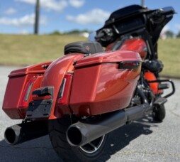 FLHX 2024 Street Glide® thumb 2