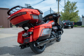 Harley-Davidson® CVO Street Glide Limited 2026 FLHXLSE 34604643 CITRUS HEAT thumb 2