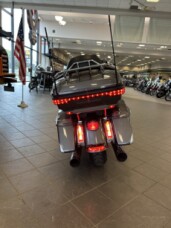 2014 Harley-Davidson Ultra Limited FLHTK thumb 2