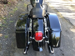 2022 Harley-Davidson® Electra Glide® Standard Vivid Black thumb 1