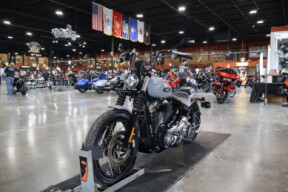FXBB 2025 Street Bob™ thumb 1