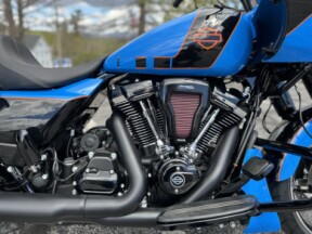 FLTRX 2026 Road Glide® thumb 2