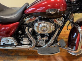 2013 Harley-Davidson® Road King® Classic Two-Tone Ember Red Sunglo/Merlot Sunglo thumb 2