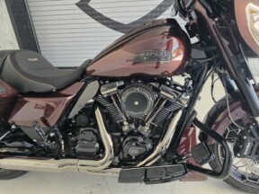 2024 Harley-Davidson® CVO™ Street Glide® Copperhead thumb 0
