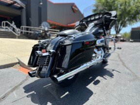 FLHX 2019 Street Glide® thumb 2