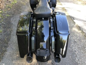 2016 Harley-Davidson® CVO™ Street Glide® Carbon Crystal with Phantom Flames thumb 1