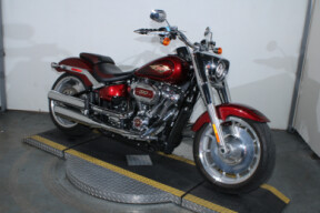 2023 Harley-Davidson® Fat Boy® 114 HEIRLM RED FADE thumb 2