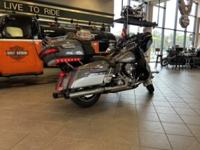 2014 Harley-Davidson Ultra Limited FLHTK thumb 3
