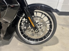 2026 Harley-Davidson® Street Glide Limited Vivid Black Black Trim  FLHXL thumb 2