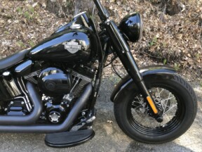 2016 Harley-Davidson® Softail Slim® S Vivid Black thumb 3
