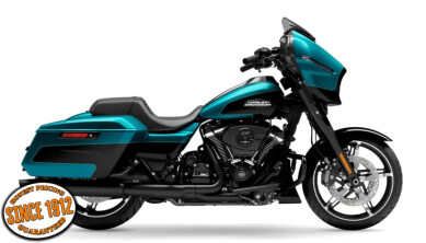 2026 Harley-Davidson® Street Glide® Teal Thunder / Vivid Black Black Trim