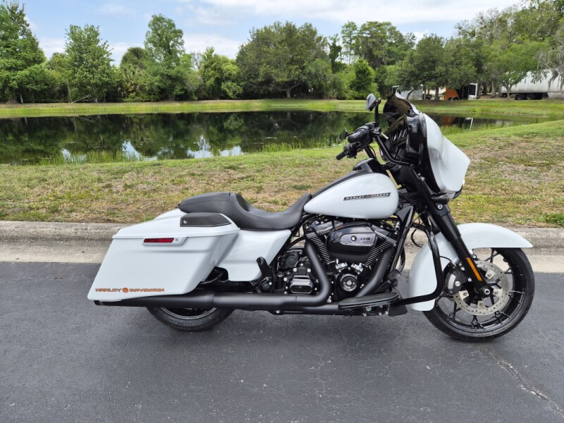 FLHXS 2020 Street Glide® Special