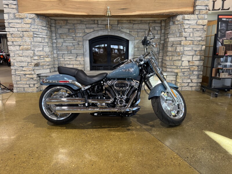 Harley-Davidson® Fat Boy™ 114 2024 FLFBS SHARKSKIN