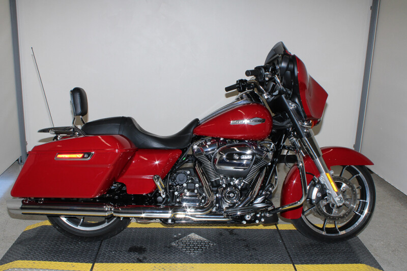 2021 Harley-Davidson Street Glide Grand American Touring FLHX