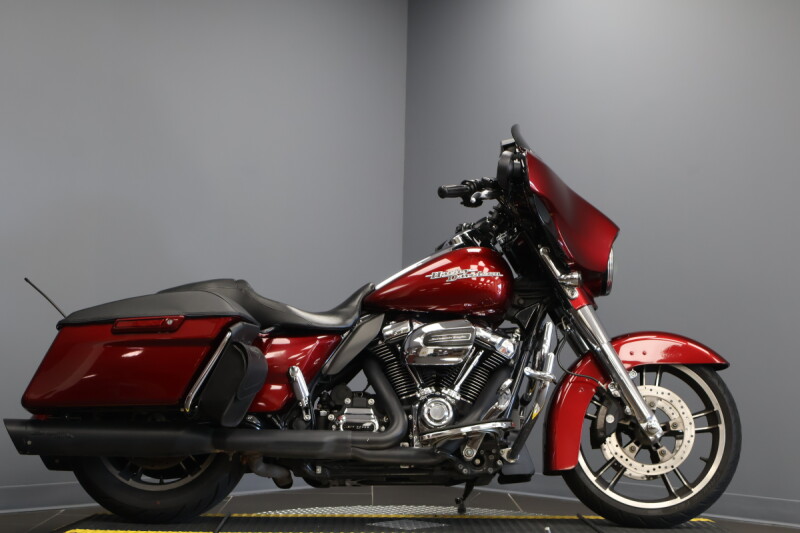 2017 Harley-Davidson® Street Glide® Special FLHXS