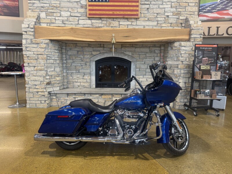 Harley-Davidson® Road Glide® Special 2017 FLTRXS SUPERIOR BLUE