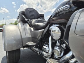 FLHTCUTG 2017 Tri Glide® Ultra thumb 3